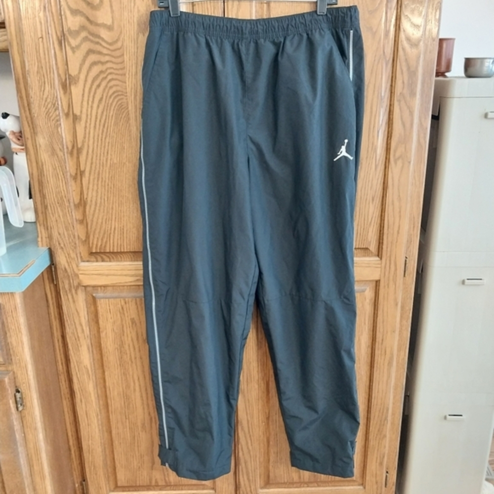 Jordan Men's Flight Heritage Gore-Tex Zippered Side Size 36 Black Wind‎ Pants